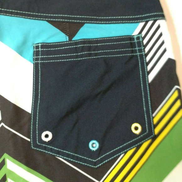 Quick Silver Size 32 Green Yellow Blue Board Shorts - Picture 4 of 12